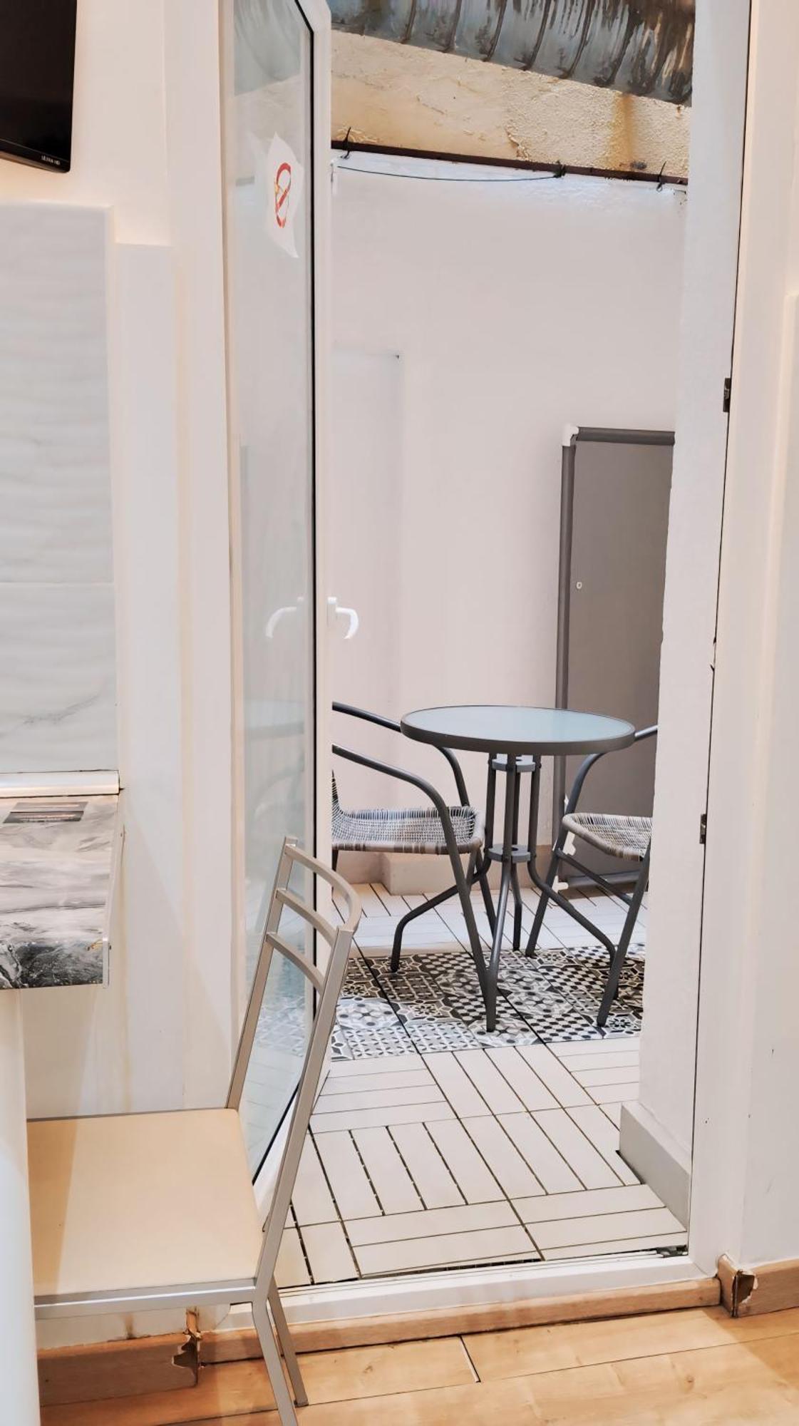 Centrico Apartamento Con Patio Madrid Exterior foto